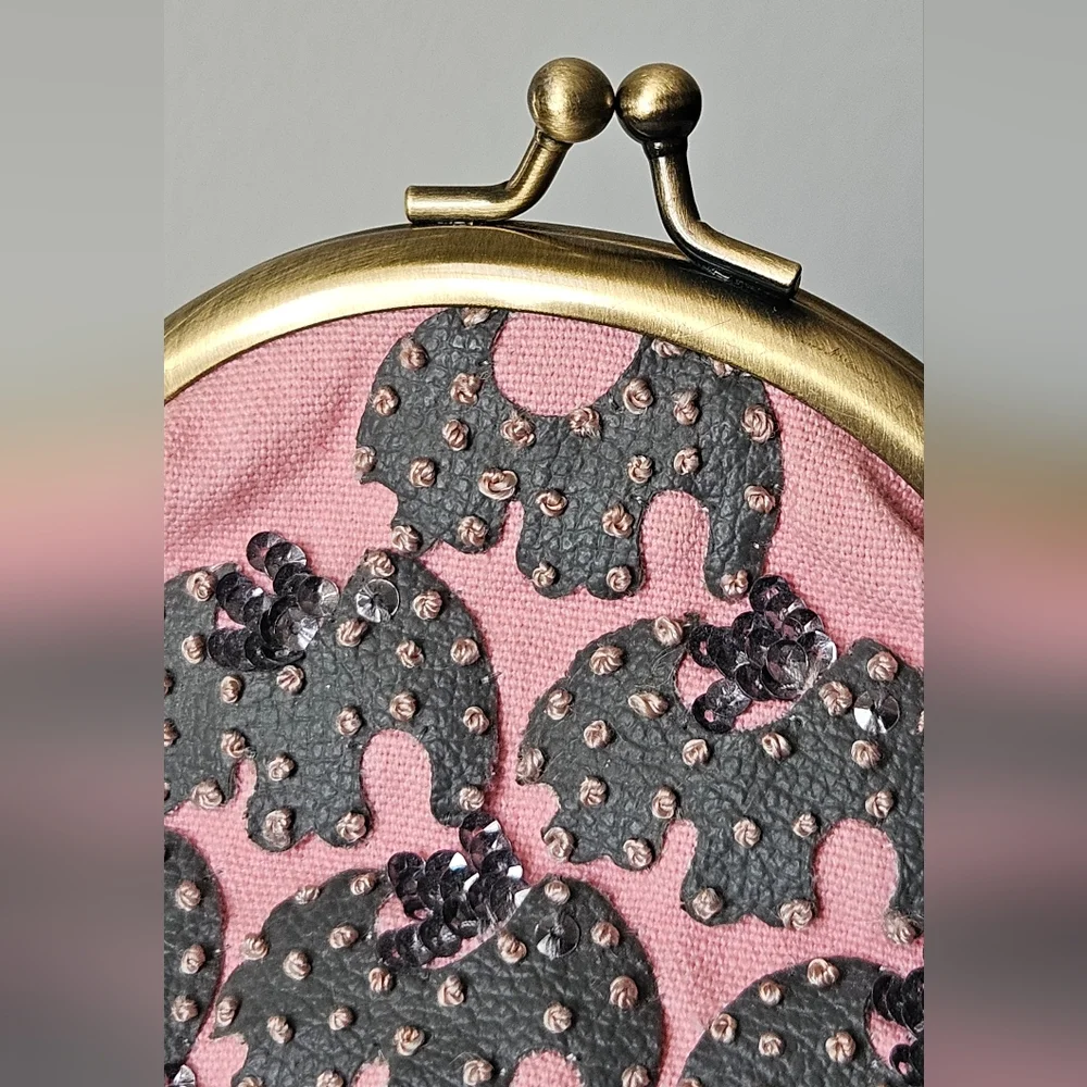 ANTHROPOLOGIE IPA-NIMA Elephant
Kiss Lock Women's Beaded Pink Clutch Wallet - Picture 5 of 14